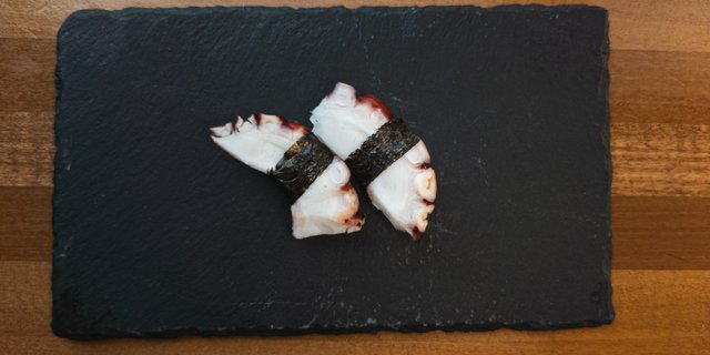 Octopus Nigiri