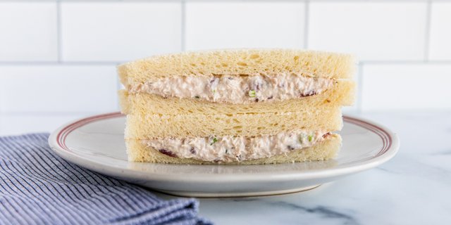 Tuna Salad Sandwich Boxed Lunch