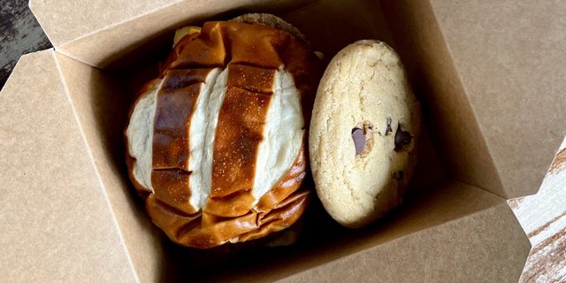 Large Pretzel Breakfast Sandwich Breakfast Box