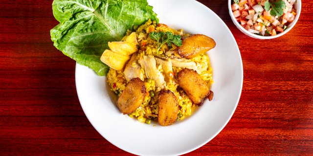 Arroz con Pollo