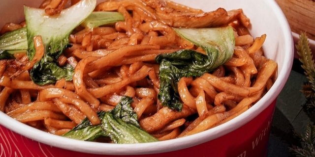 Shanghai Pan-Fried Udon Noodles