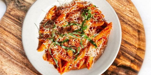 Pasta w/ Vodka Sauce