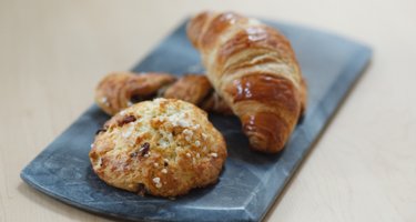 ViaOeste Cafe & Bakery