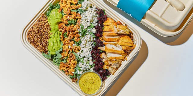 Kalling it Kale Salad Nosh Box
