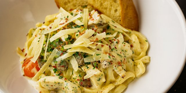 Chicken Alfredo