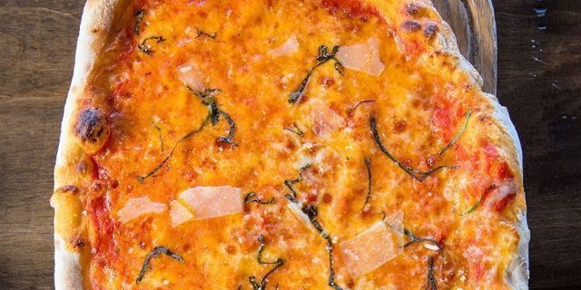 Classic Pizza