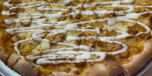 16" Honey BBQ Chicken Pizza