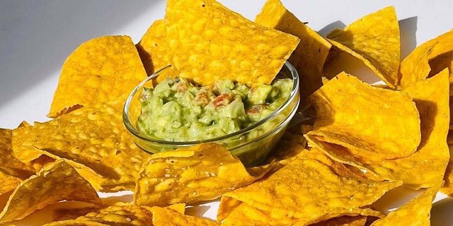 Chips & Guacamole