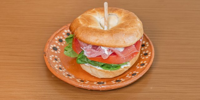 Wake Up Bagel