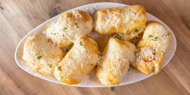Stuffed Knots Tray