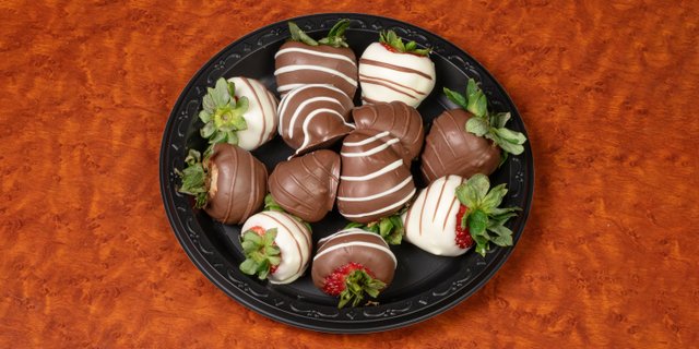 Chocolate Dipped Strawberries