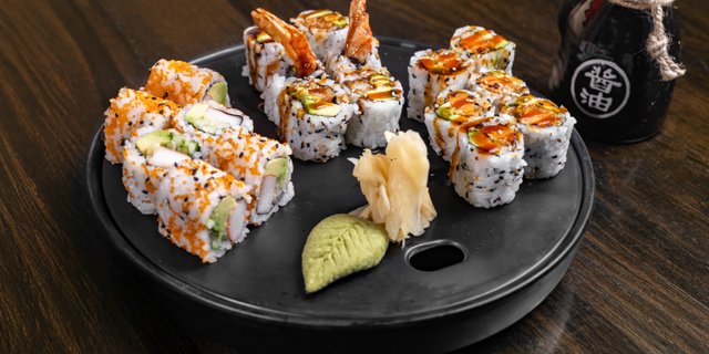 Cooked Maki Combo