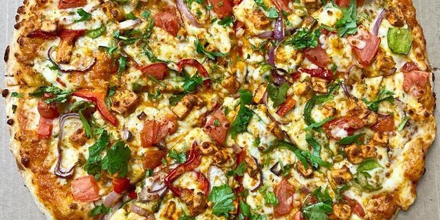 Tandoori Paneer Pizza