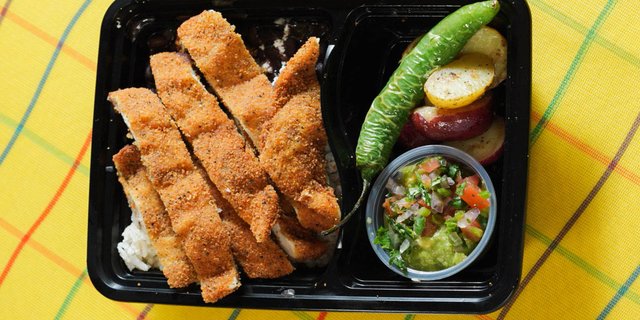 Milanesa Lunch Plate
