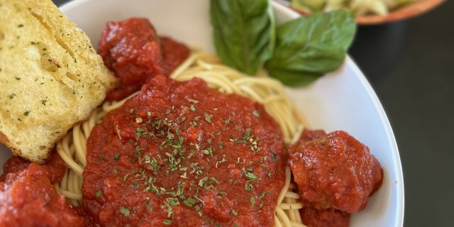 Spaghetti w/ Marinara Sauce
