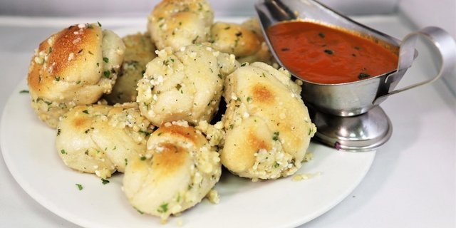 Garlic Knots