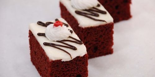 Red Velvet Mini Pastry