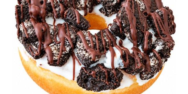 Oreo Drizzled Donut