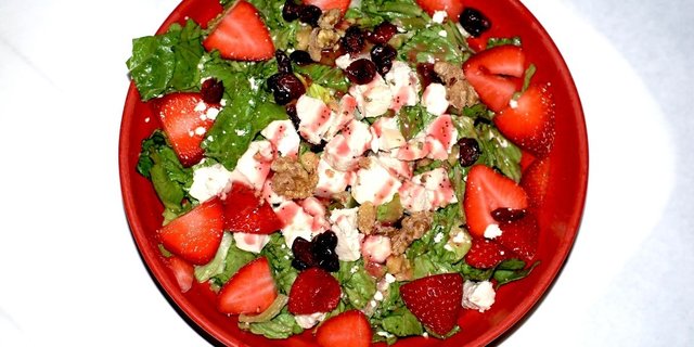 Raspberry Poppy Salad