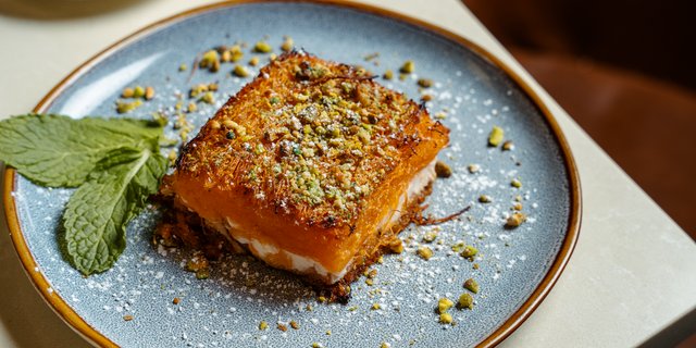 Knafeh