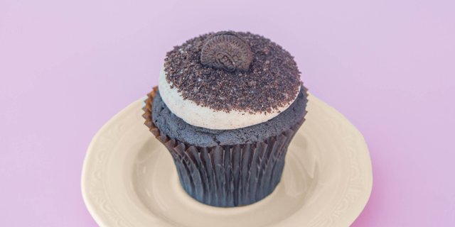 Cookies & Cream Cupcake
