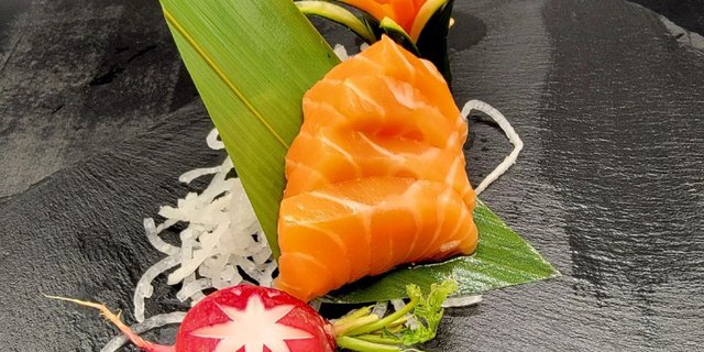 Salmon Sashimi