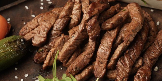Spaghetti Steak (Meat Spaghetti)