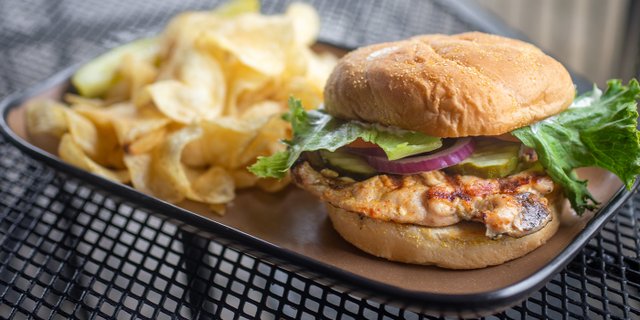 Grilled Chicken Sandwich Boxed Lunch