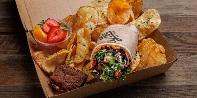 Veggie Hummus Wrap Half-Sandwich Box