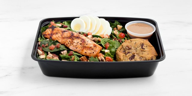Grilled Salmon & Spinach Salad Boxed Lunch