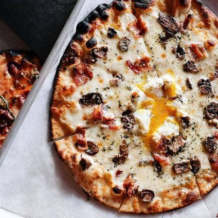 White Pie Pizza