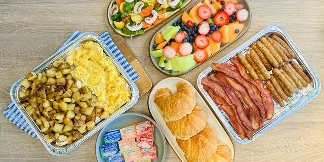 Supreme Breakfast Bar