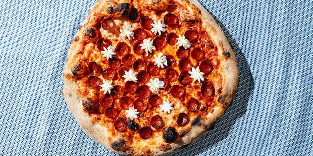 16" Pepperoni Pizza