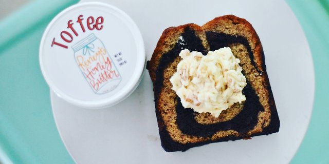 Chocolate Banana Bread & Butter Breakfast Box