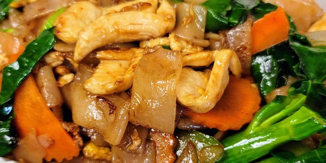 Pad See Ew Tray