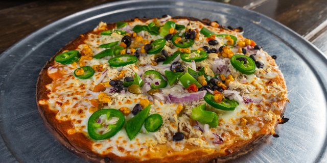 Gluten-Free Crust Green Chile Chicken Pizza