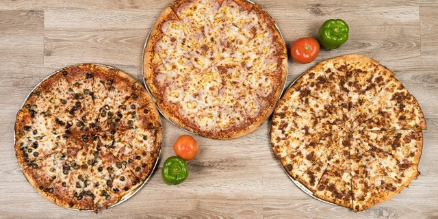 3x 18 Inch 2 Topping Pizzas (Serves 16 People)