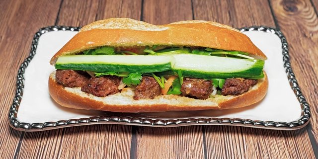 Grilled Beef Banh Mi
