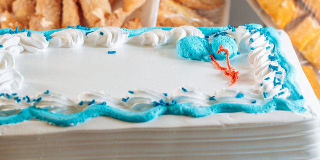 1/4 Sheet Vanilla Cake & Pastries Package 2