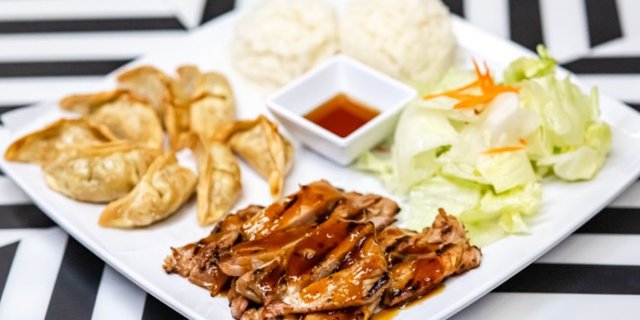 Chicken & Gyoza