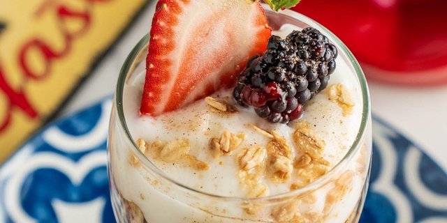 Greek Yogurt Parfaits