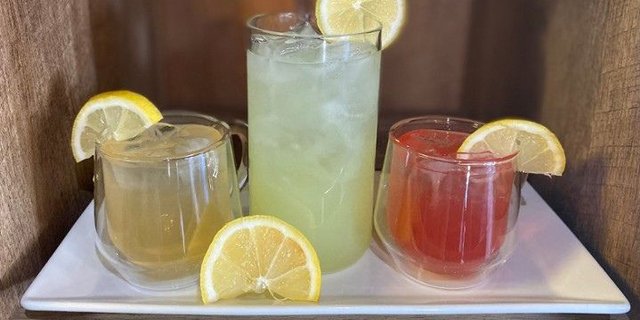 Gallon Lavish Lemonade