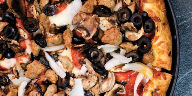 IV Classic Pizza