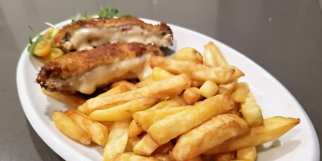 Chicken Cordon Bleu