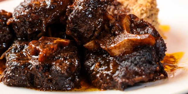 Oxtails