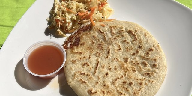 Spinach & Cheese Corn Pupusas