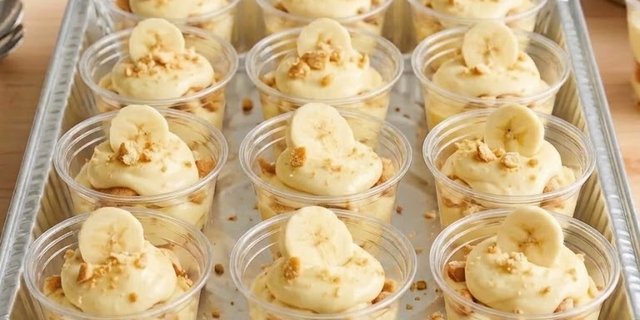 Vanilla House Made Puddings & Toppings Tray