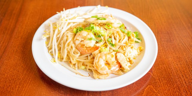 Giggling Rice Thai Catering in Brookline, MA - 1009 Beacon St ...