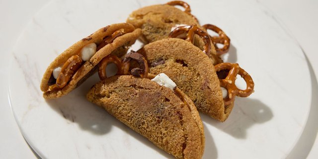 Chloe's Pretzel Marshmallow Tookies