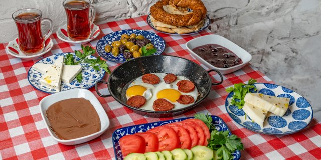 Mediterranean Breakfast For 2